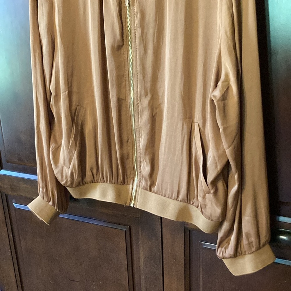Jacket - Picture 4 of 6